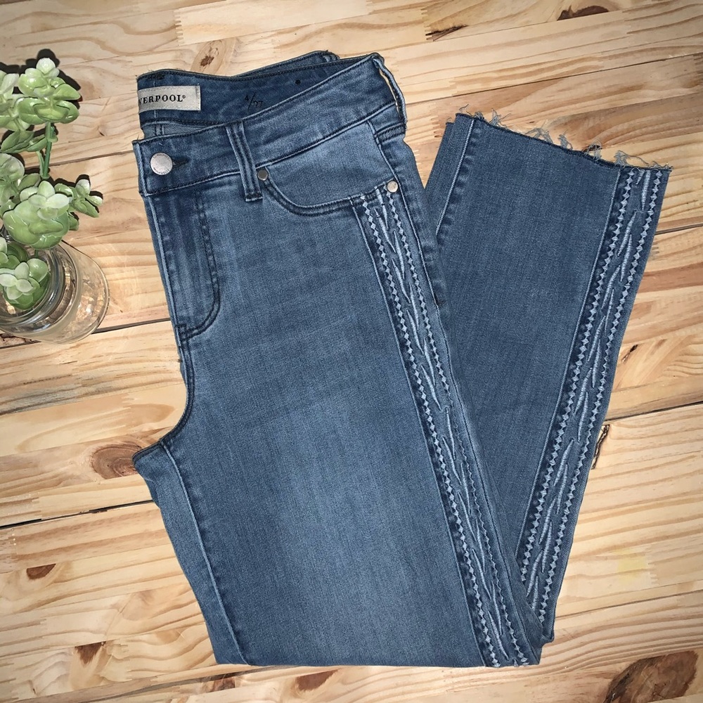 LIVERPOOL• size 4/27• boho crop straight leg jeans